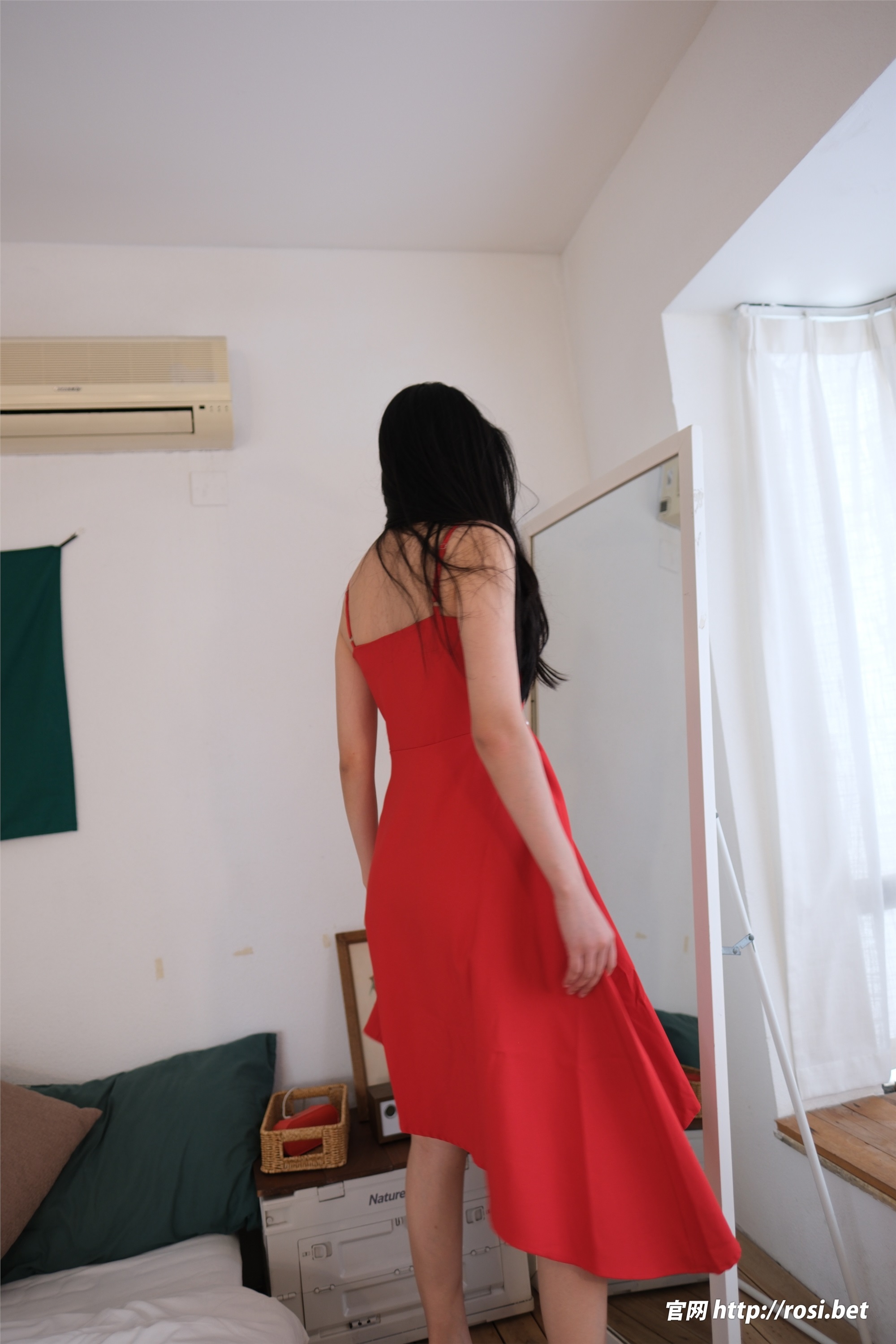 ROSI写真 2025.11.09 NO.5088